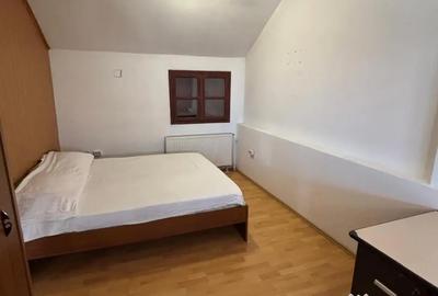 Apartament cu 3 camere decomandat în Central - 3