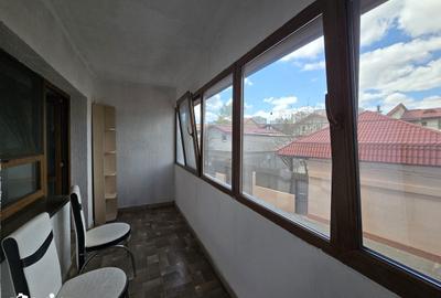 Apartament cu 2 camere în Micro 17