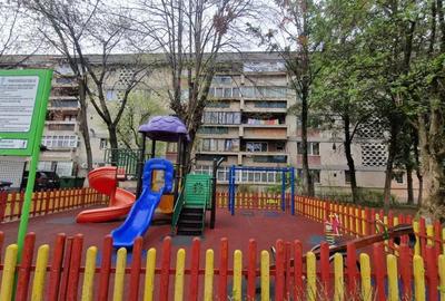 Vanzare apartament 2 camere mobilat/utilat, Aleea Energeticienilor - 8 Mai - 5