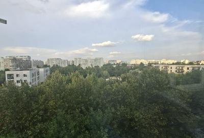 Apartament cu 4 camere decomandat în Colentina