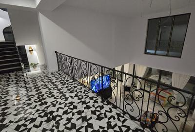 Casă individuală cu 7 camere cu Canalizare în Exterior Est - 10