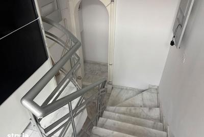 Spațiu comercial, de 120 mp, în Central - 5