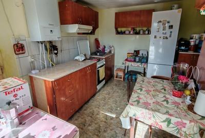 Casă individuală cu 4 camere cu Canalizare în Vest - 4