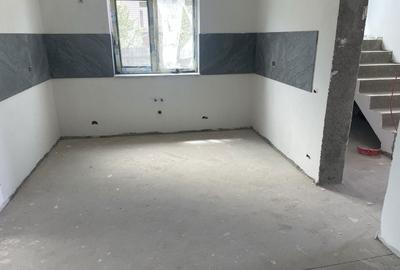 Casă cu 4 camere în Central - 6