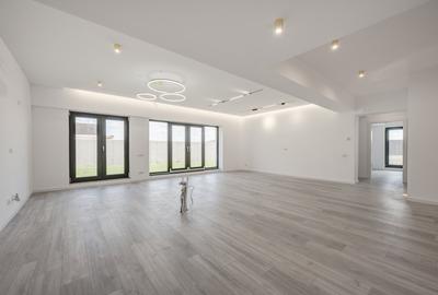 Apartament cu 6 camere decomandat în Nord - 2