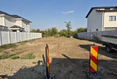 Teren de 550 mp, în Prajila - 1