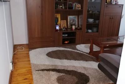 Apartament cu 3 camere decomandat în Exterior Vest - 4