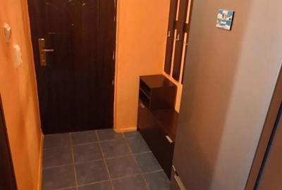 Garsonieră decomandată în Central - 2