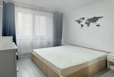 Apartament cu 2 camere semidecomandat, mobilat în Central