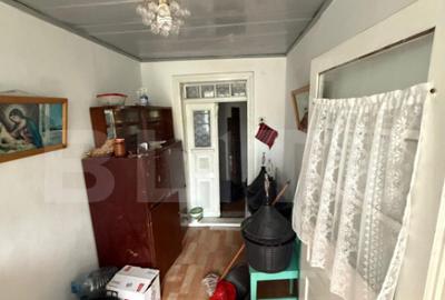 Casa batraneasca, 65 mp si teren intravilan 5600 mp, Adancat - 2