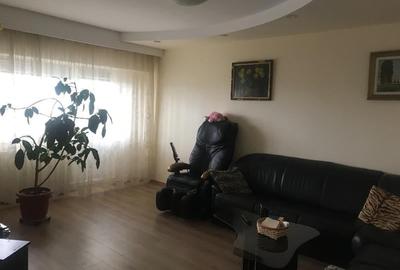 Apartament 3 camere, Mega Mall - 1