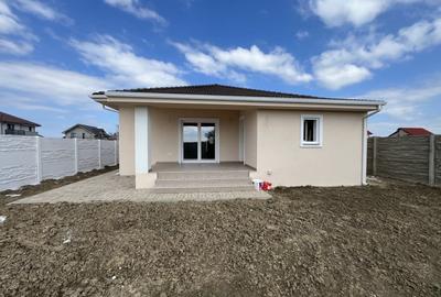 Casă individuală cu 4 camere cu Canalizare în Moșnița Nouă - 3