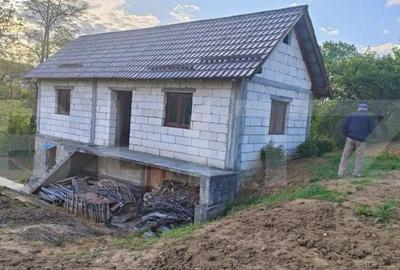 Casă cu 3 camere cu Teren 1600 Mp în Aghireș - 4