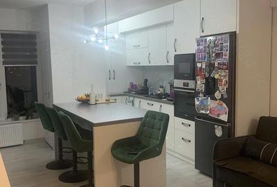 Apartament cu 3 camere decomandat în Central - 1