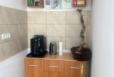 Casa la sol, renovata ,caramida, pentru locuit sau spatiu birouri, zona  buna - 8