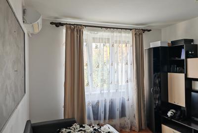 Apartament cu 2 camere semidecomandat, mobilat în Astra