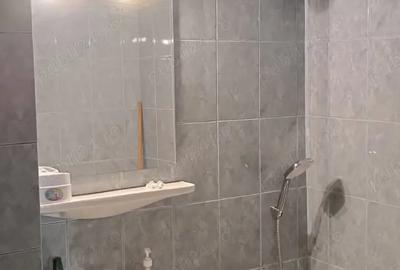 Apartament cu 2 camere decomandat în Titan