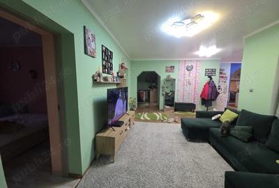 Casă cu 2 camere cu Teren 10000 Mp în Central - 11