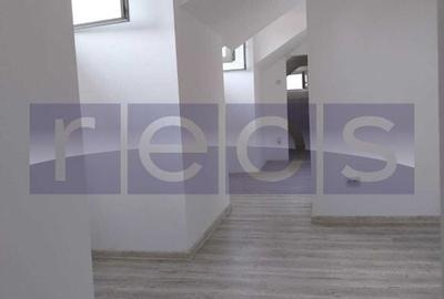 VANZARE 2 CAMERE | MANSARDA | 40 MP | NOU RENOVAT | LOC PARCARE |