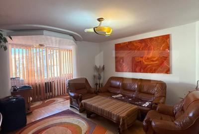 Apartament 4 camere, decomandat, zona piata mica - 2