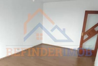 Apartament 3 camere Rahova (langa Piata)