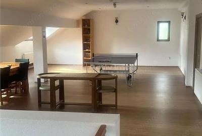 Casă cu 8 camere cu Teren 1000 Mp în Moieciu - 18