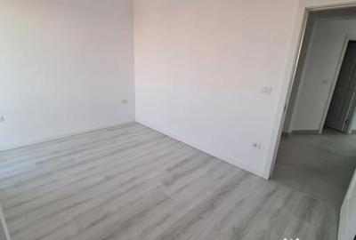 Apartament cu 4 camere decomandat în Micălaca - 9