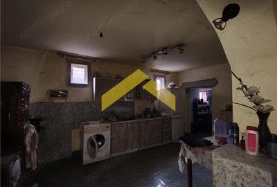 Casă cu 4 camere în Periferie - 3