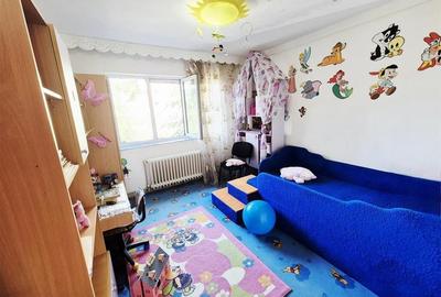Apartament cu 4 camere de vanzare - 6