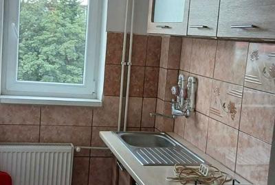 Apartament cu 3 camere semidecomandat în Central - 5
