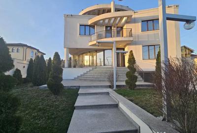 Casă cu 7 camere cu Teren 800 Mp în Central - 18