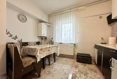 Apartament cu 2 camere decomandate de vanzare in zona Far, Constanta - 7