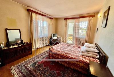 Casa de vanzare in Sibiu - 6 camere, garaj - teren 250 mp - 16