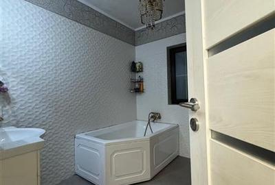 Casă individuală cu 6 camere cu Canalizare în Dascălu - 7