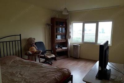 Garsonieră decomandată în Vatra Luminoasă