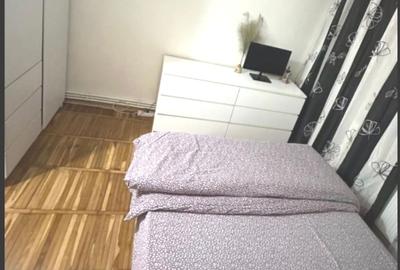 Garsonieră decomandată în Micro 3 - 5