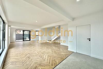 Duplex cu 5 camere în Iancu Nicolae