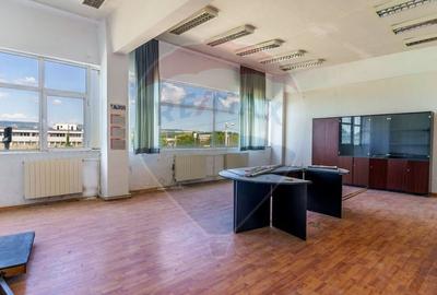 Spațiu industrial, de 9,347 mp, în Periferie - 4
