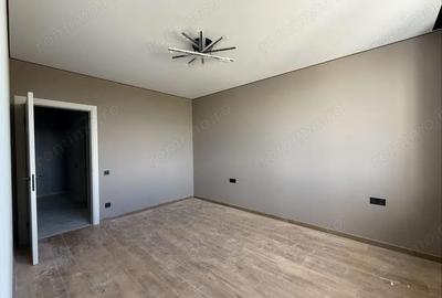 Garsonieră decomandată în Dacia - 7