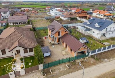 Casă cu 5 camere cu Teren 552 Mp în Zădăreni - 17