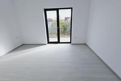 VILA INDIVIDUALA 4 CAMERE+MANSARDA 47m,2 km de metrou,incalzire pardoseala, - 12