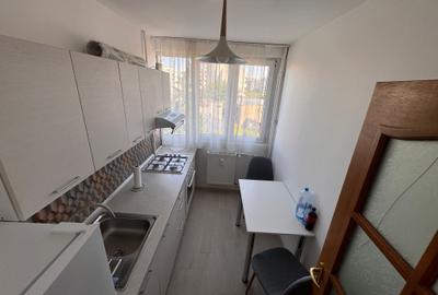 Dimitrie Cantemir-statia metrou Tineretului - 1