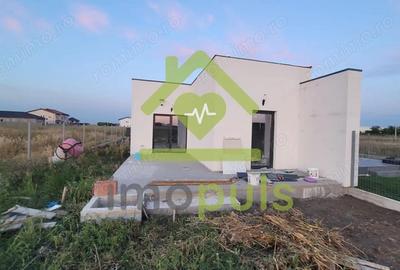 Duplex plan parter, bucatarie inchisa, 2 bai, curte interioara. ? - 8