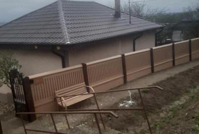 Casă cu 4 camere cu Teren 2300 Mp în Năvodari - 2