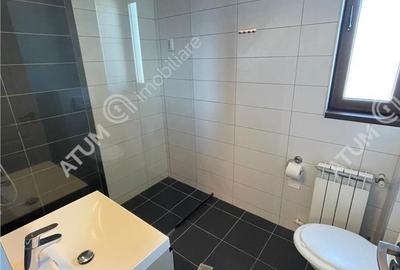 Apartament cu 2 camere, mobilat în Central