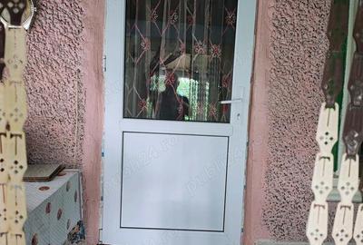 Casă cu 4 camere cu Teren 878 Mp în Central - 2