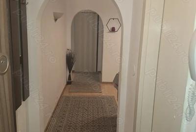 Inchiriez apartament cu 3 camere - 1
