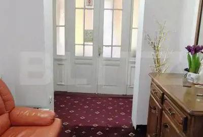 Casa Interbelica de Vanzare in Predeal - 8