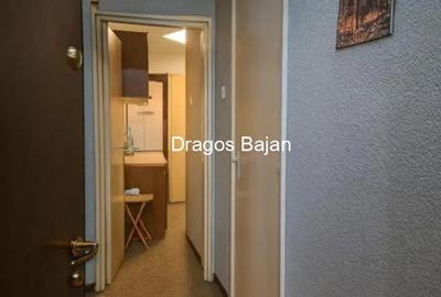 Sala Palatului // vedere spate // balcon - 2