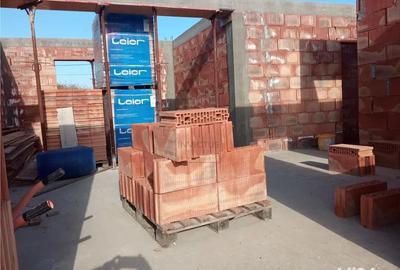 Casă cu 4 camere cu Teren 500 Mp în Câmpineanca - 2